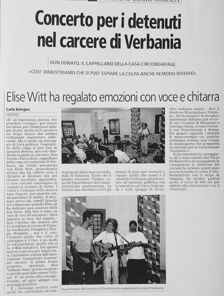 Elise Witt ha regalato emozioni con voce e chitarra (Elise Witt gives the gift of emotions with her voice and guitar)